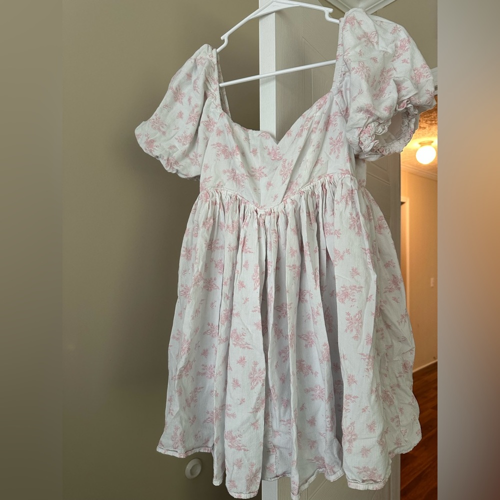 Women’s dress